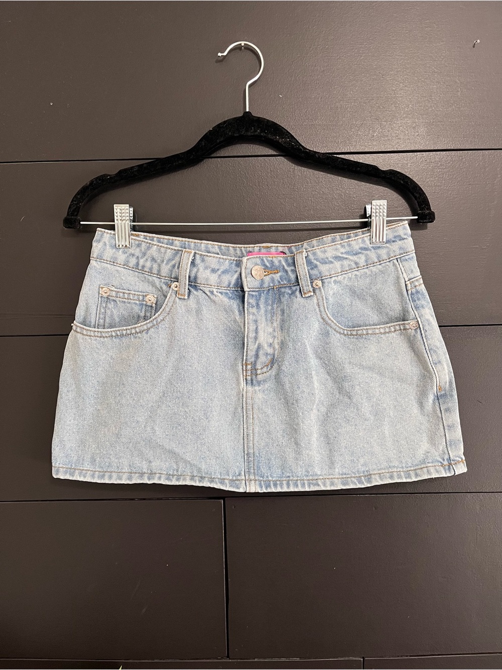 EDIKTED Light Blue Denim Jean Mini Skirt Pockets Women’s Sz S EUC